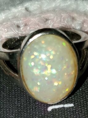 Opal-Look Iridescent Oval Ring - White Opal Effect
